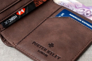 Selecting The Leather Travel Wallet & 5 Good Reasons You Should Get One