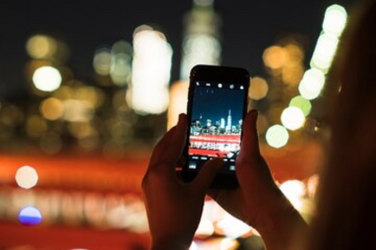 How To Take Night Mode Photos with Your iPhone 16 Camera?